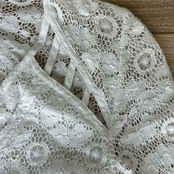 Rebecca Minkoff, crochet, knit lace top, size 2 - Picture 3 of 5